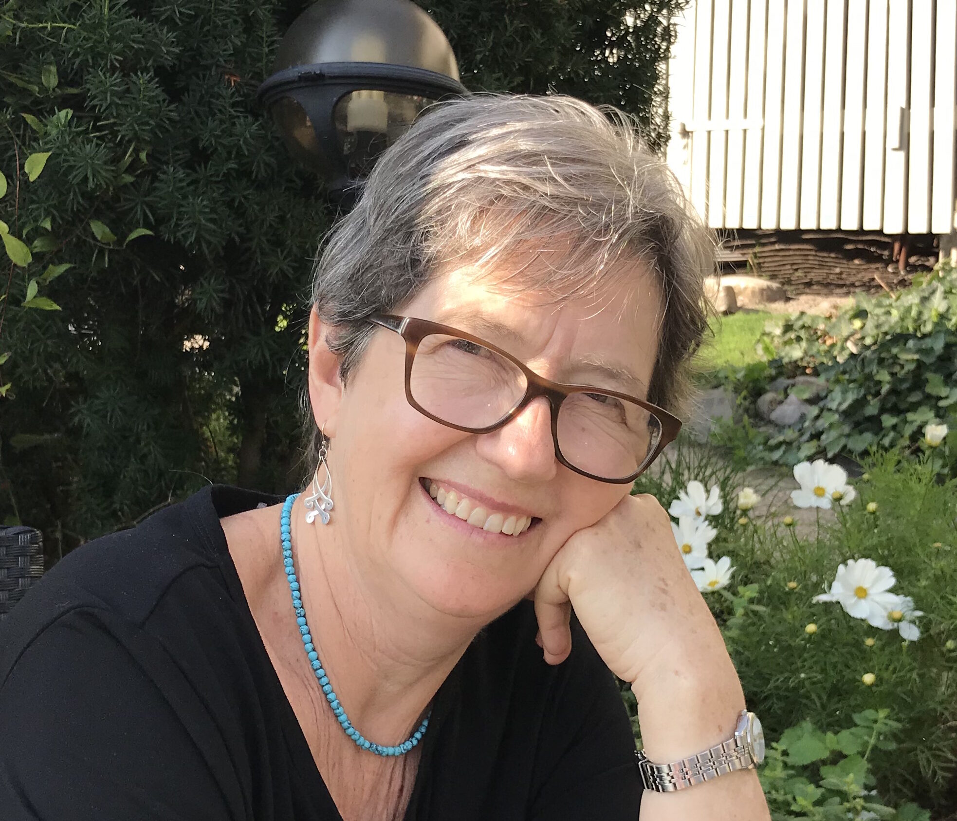 Ann V Sanson headshot