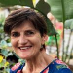 Dr Mary Frost head shot