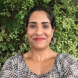 Stephanie Mendis headshot